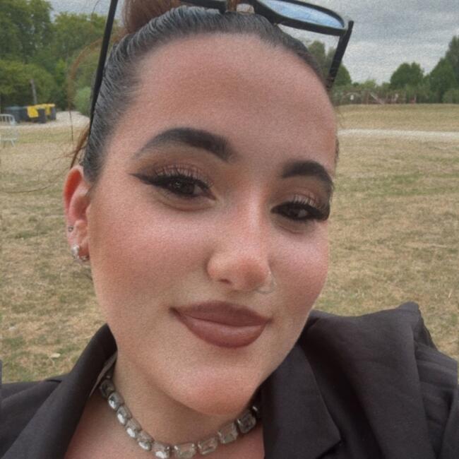 Babysitter in Tours: Alicia