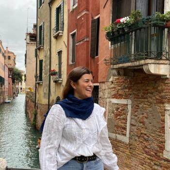 Canguro en Sevilla: Angela