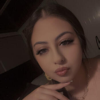 Babysitter Walsall: Diana