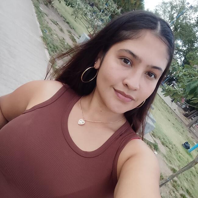 Niñera en San Juan Bautista: Yoana