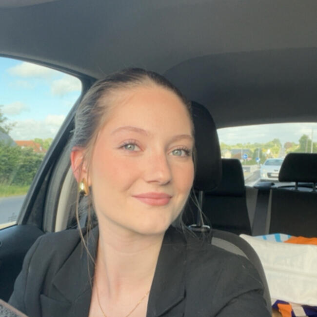 Babysitter in Rennes: Clémence
