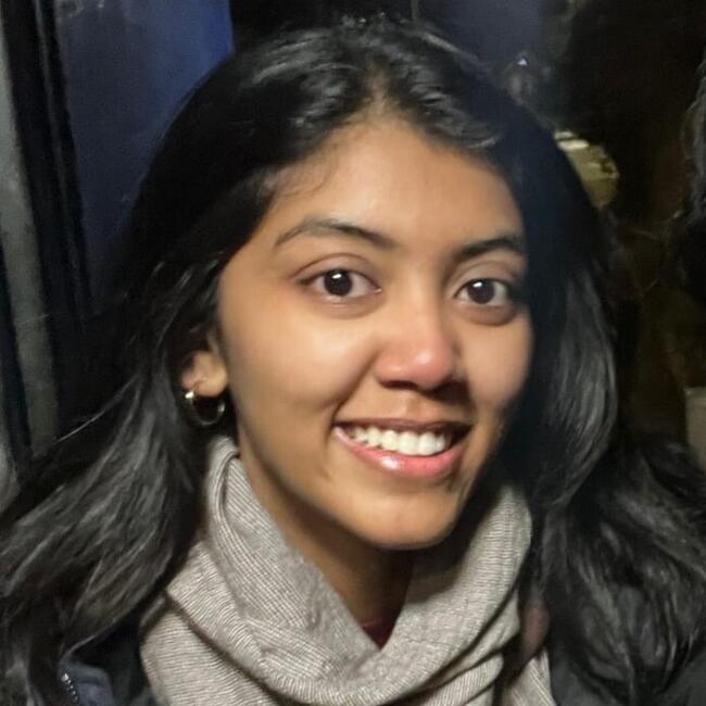 Babysitter in Leicester: Karthini