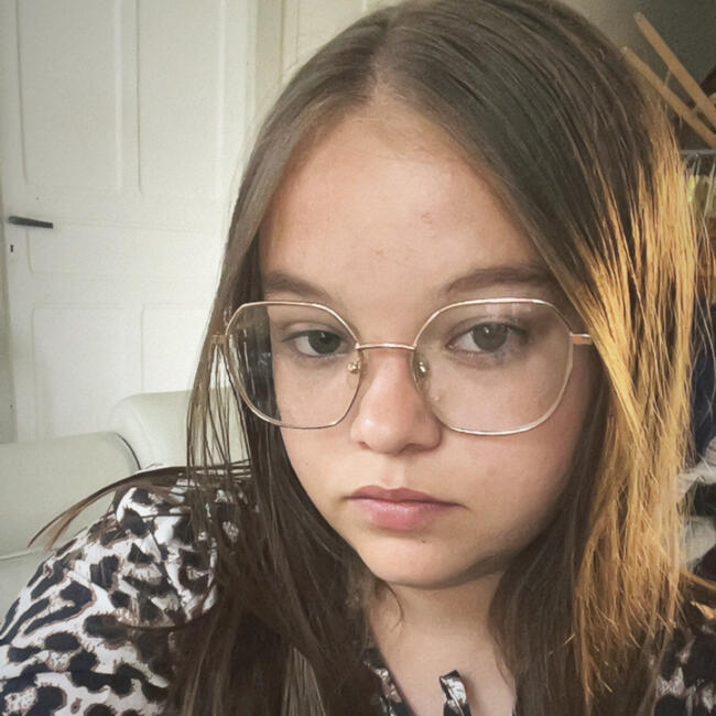 Babysitter in Saint-Vran: Laina