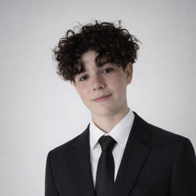 Babysitter in Ambarès-et-Lagrave: Clara