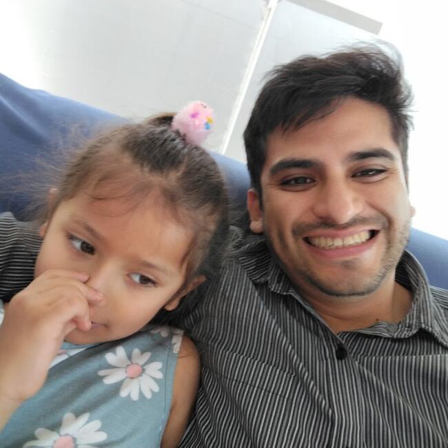 Trabajo para niñera en Guayaquil: Walter