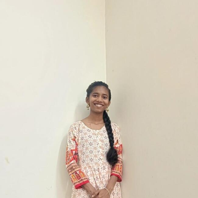 दमन में बेबीसिटर: Jamna nayka