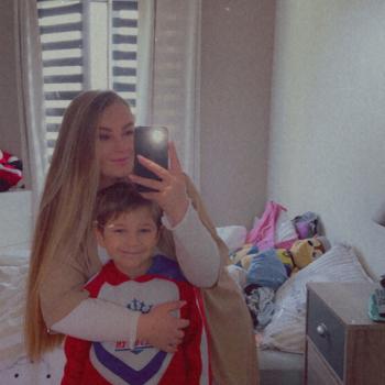 Babysitter in Montigny-le-Bretonneux: Brenda