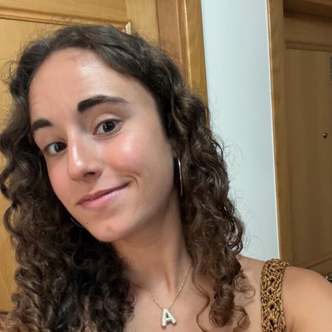 Babysitter in Sant Cebrià de Vallalta: Aitana