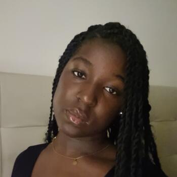 Babysitter em Odivelas: Nelma