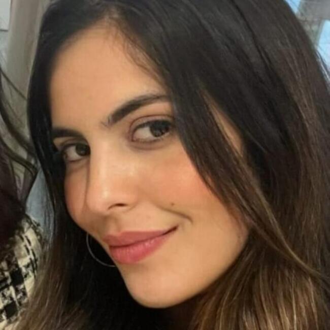 Babysitter in Clichy: Nadia