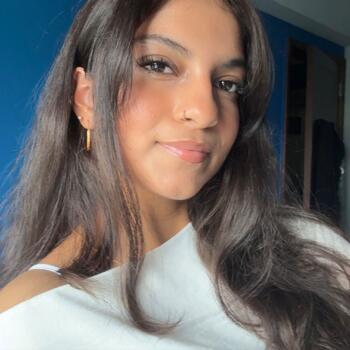 Babysitter in Singapore Island: Sunidhi