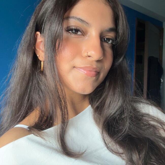 Babysitter in Singapore Island: Sunidhi