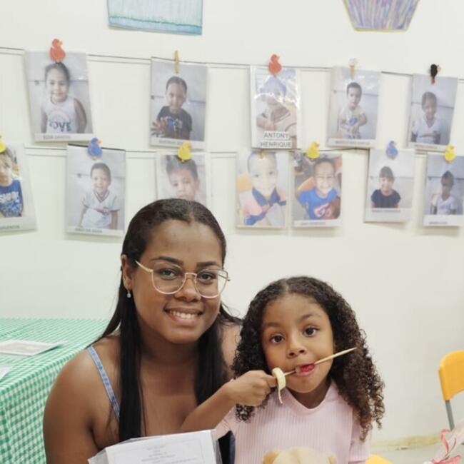 Emprego de babá em Lins: Rosielen