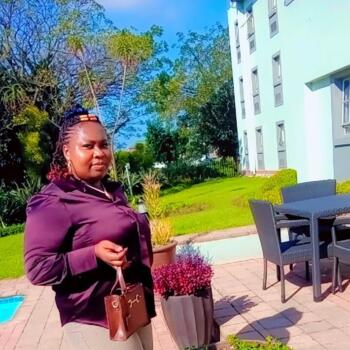 Babysitter Edendale: Nonhlanhla