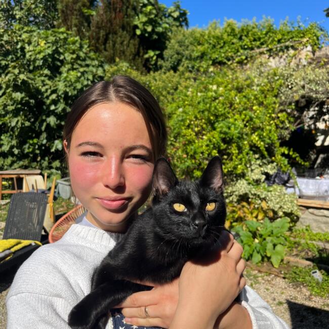 Babysitter in Paris: Eleanor