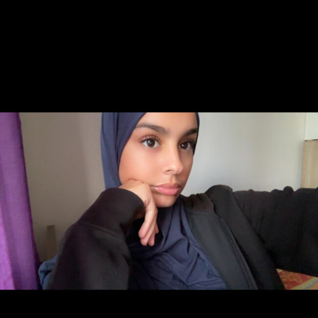 Babysitter in Lyon: Lilya