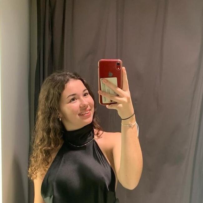 Babysitter in Le Mans: Noémie