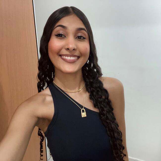 Babysitter in Itumbiara: Izabella