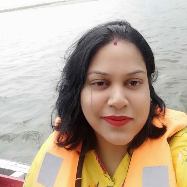 कोलकाता में बेबीसिटर: Megha