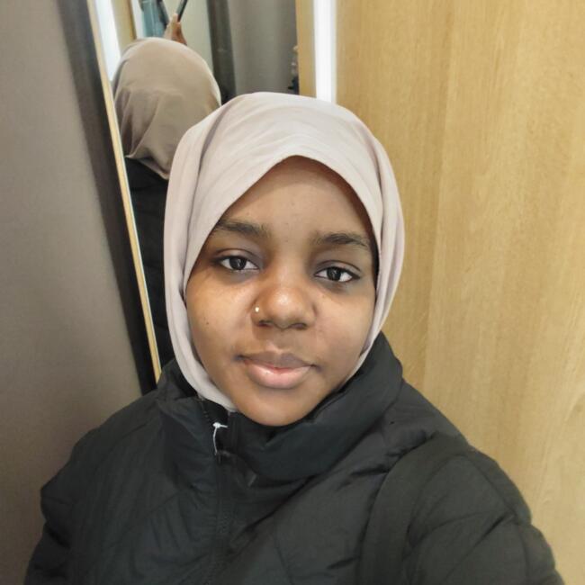 Babysitter in Montpellier: Dalila