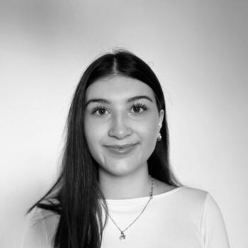 Babysitter in Villennes-sur-Seine: Alice