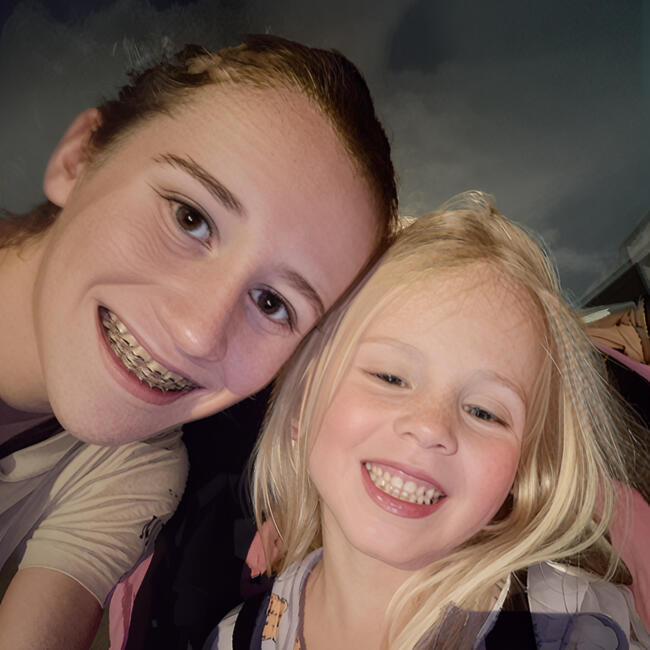 Babysitter in Paradise: Aida