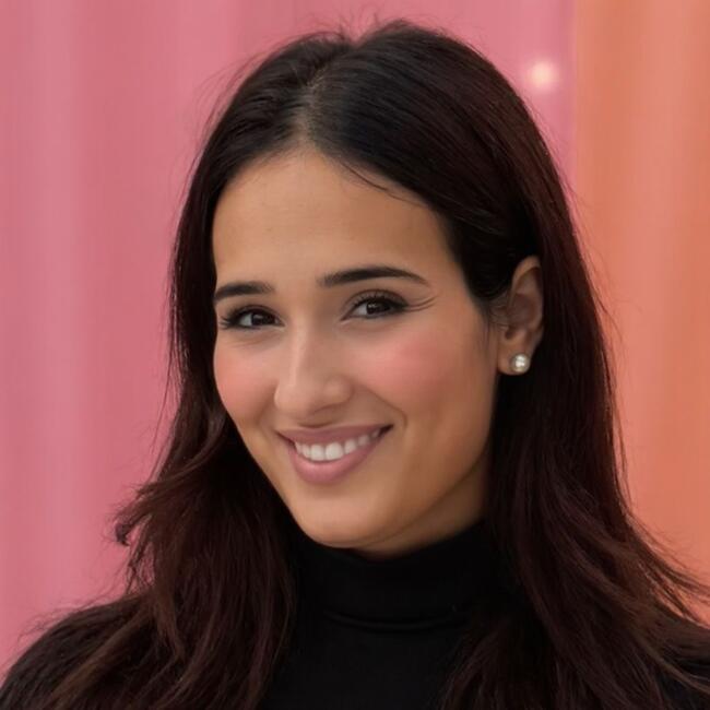 Babysitter in Waterloo: Nour