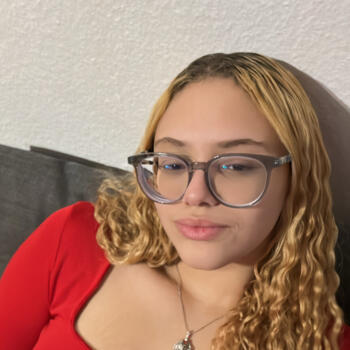 Babysitter in Anápolis: Gabrielly