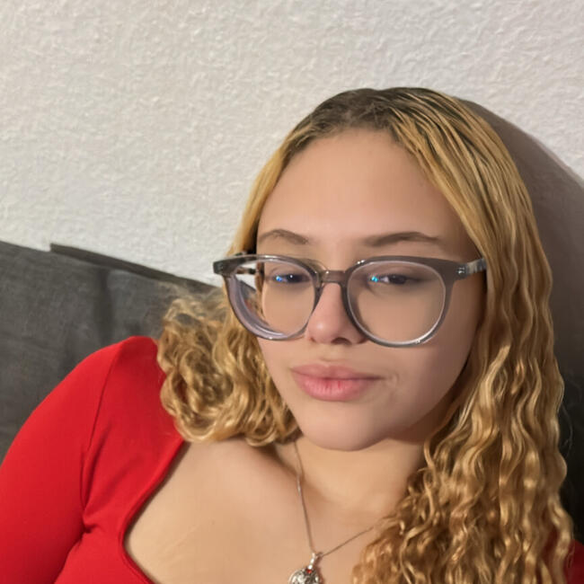 Babysitter in Anápolis: Gabrielly