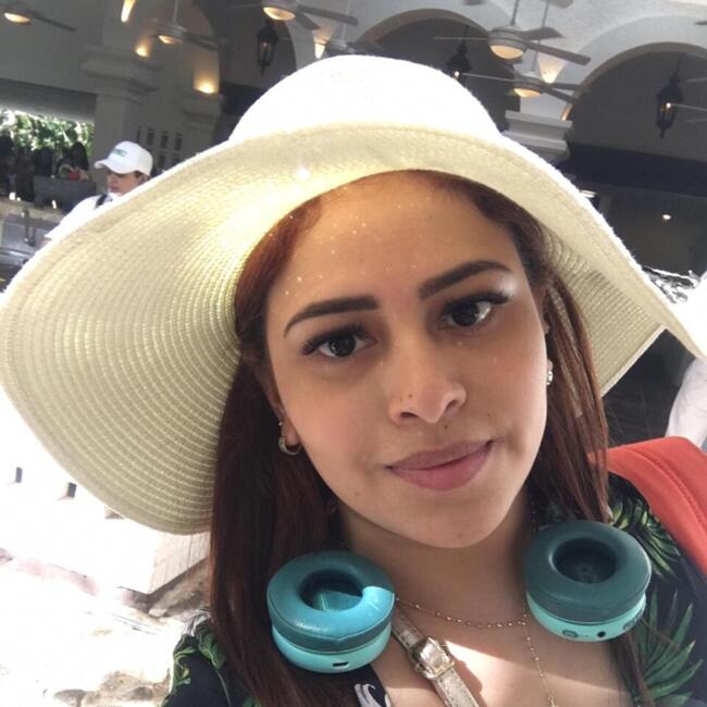 Babysitting job in Panama City: Melanie