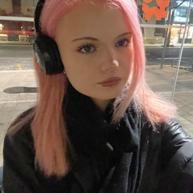 Babysitter in Salon-de-Provence: Olivia