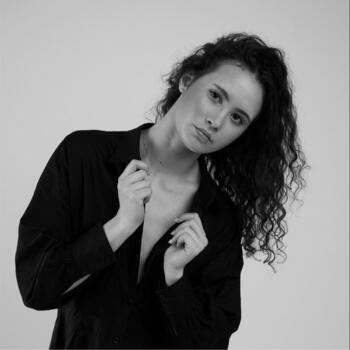 Babysitter in Budapest: Viktória