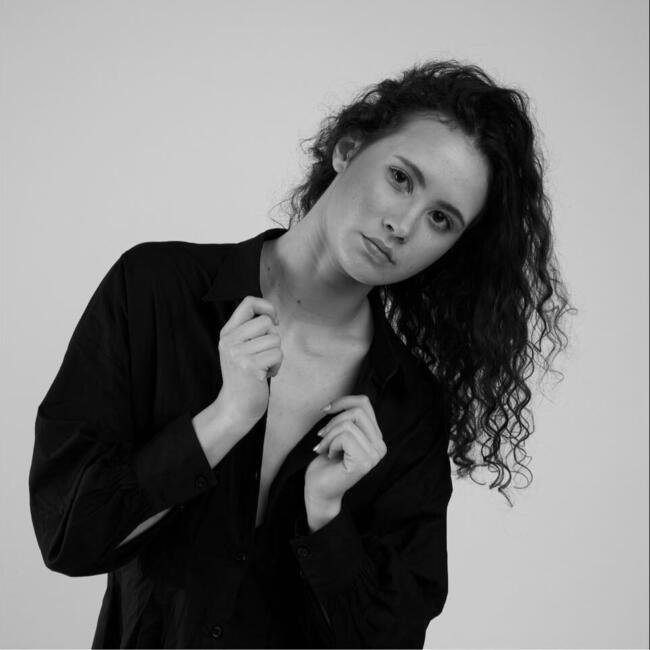 Babysitter in Budapest: Viktória