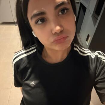 Babysitter in Lyon: Ikram
