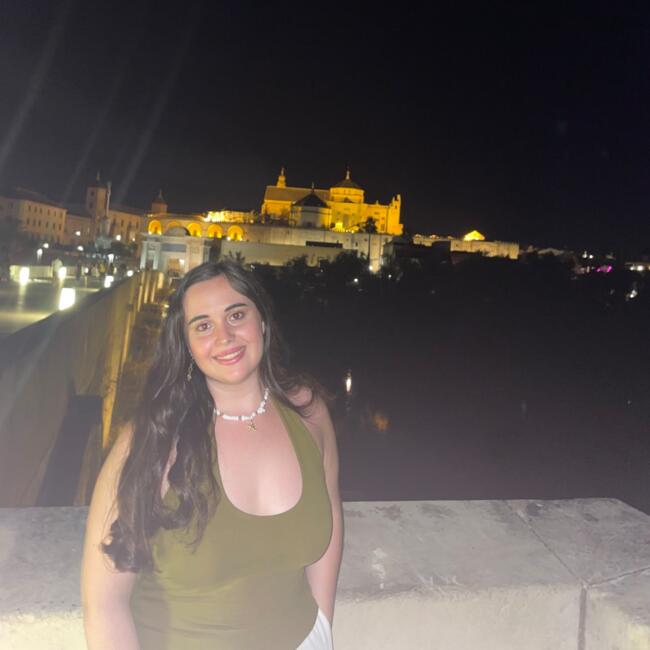 Niñera en Córdoba: María