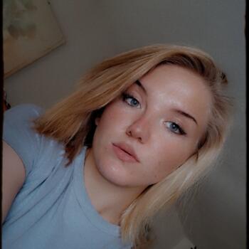 Babysitter Houston: Cassandra