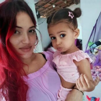 Babá Forquilhinha: Leticia Stefane