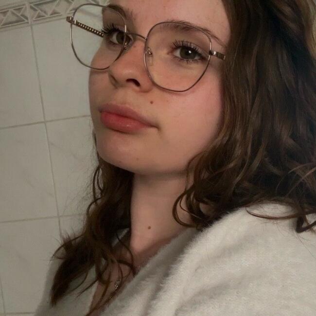 Babysitter in Libramont: Lucie