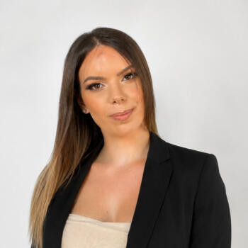 Babysitter Surčin: Katarina