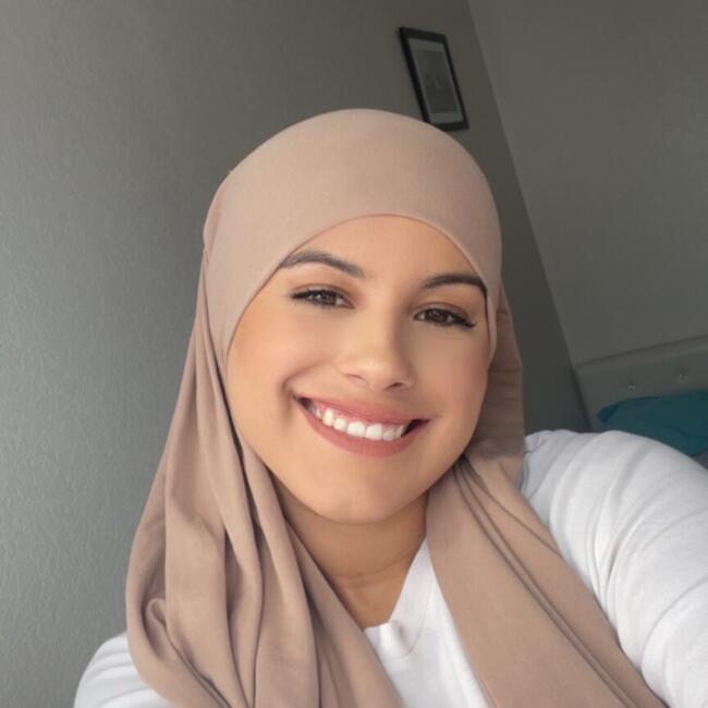 Babysitter in Orléans: Pérola