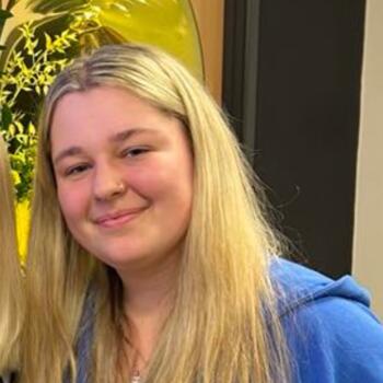 Babysitter Leigh: Alyssia