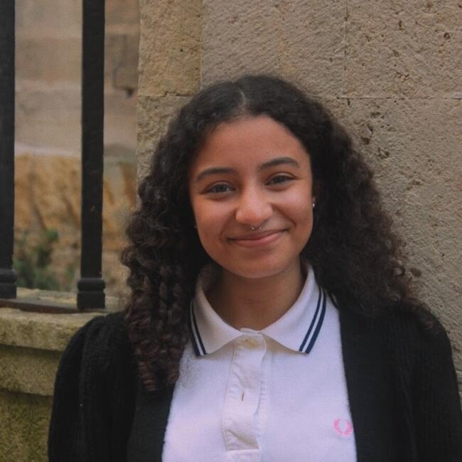 Babysitter in Oviedo: Shakira