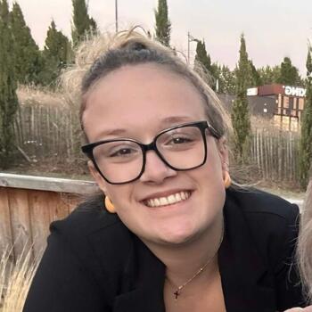 Babysitter in Hénin-Beaumont: Louanne