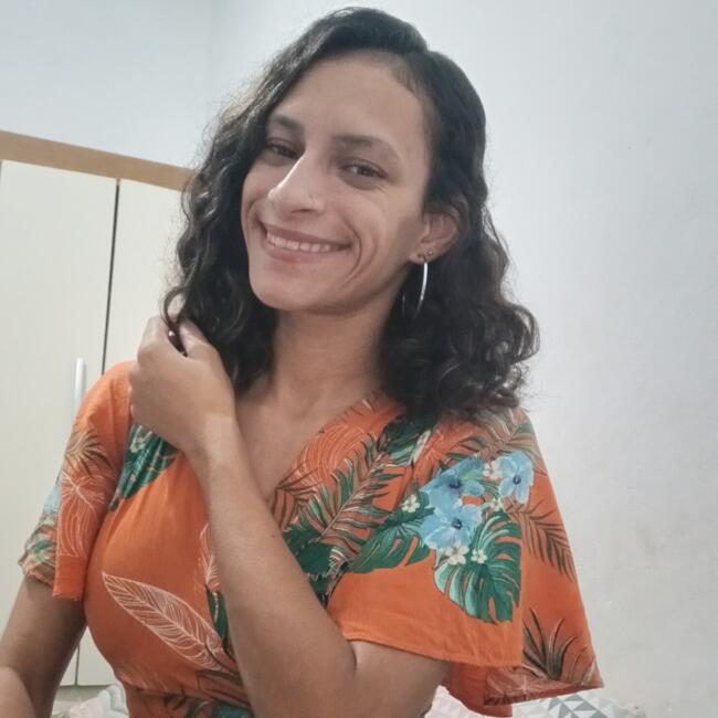 Babysitter in Queimados: Sarah