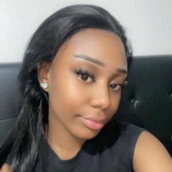 Babysitter in Villeurbanne: Prisca