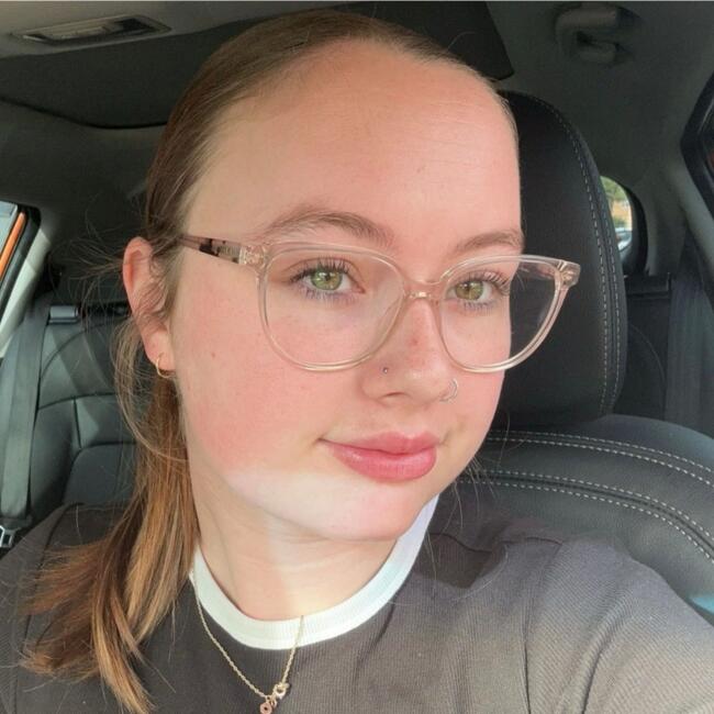 Babysitter in Sydney: Maddison