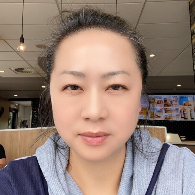 Babysitter in Takanini: Amy