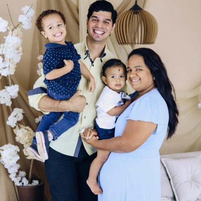 Emprego de babá em Sarandi: JUSLEY