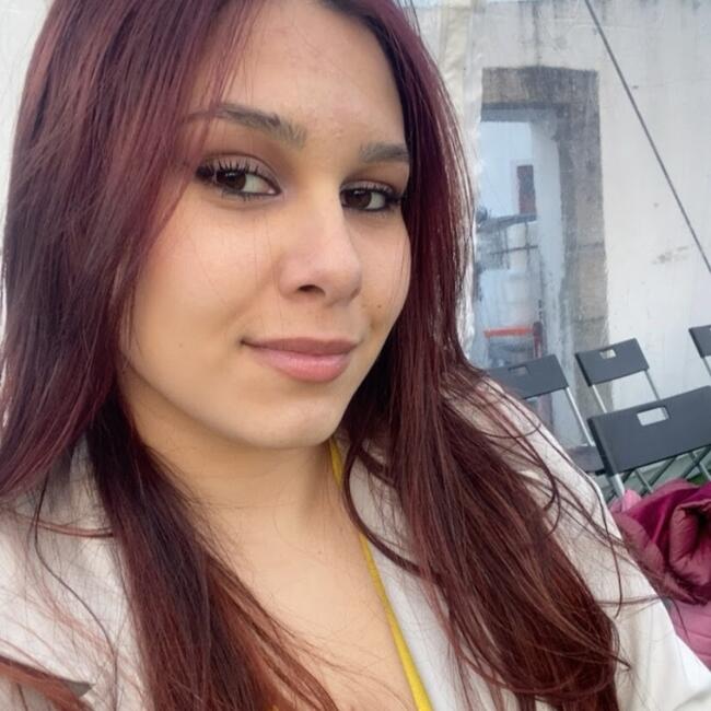 Babysitter em Bragança: Emeralda