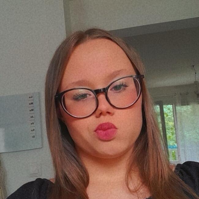 Babysitter in Staffelfelden: Aline